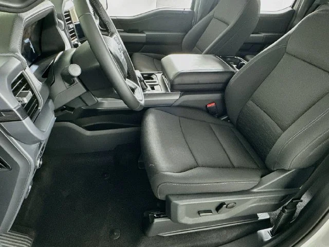 New 2026 White Ford XLT image 9