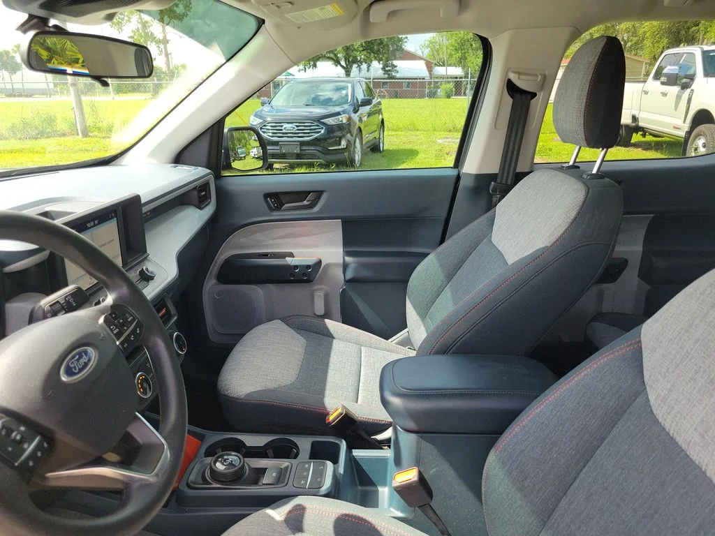 Used 2024 Gray Ford XLT image 18