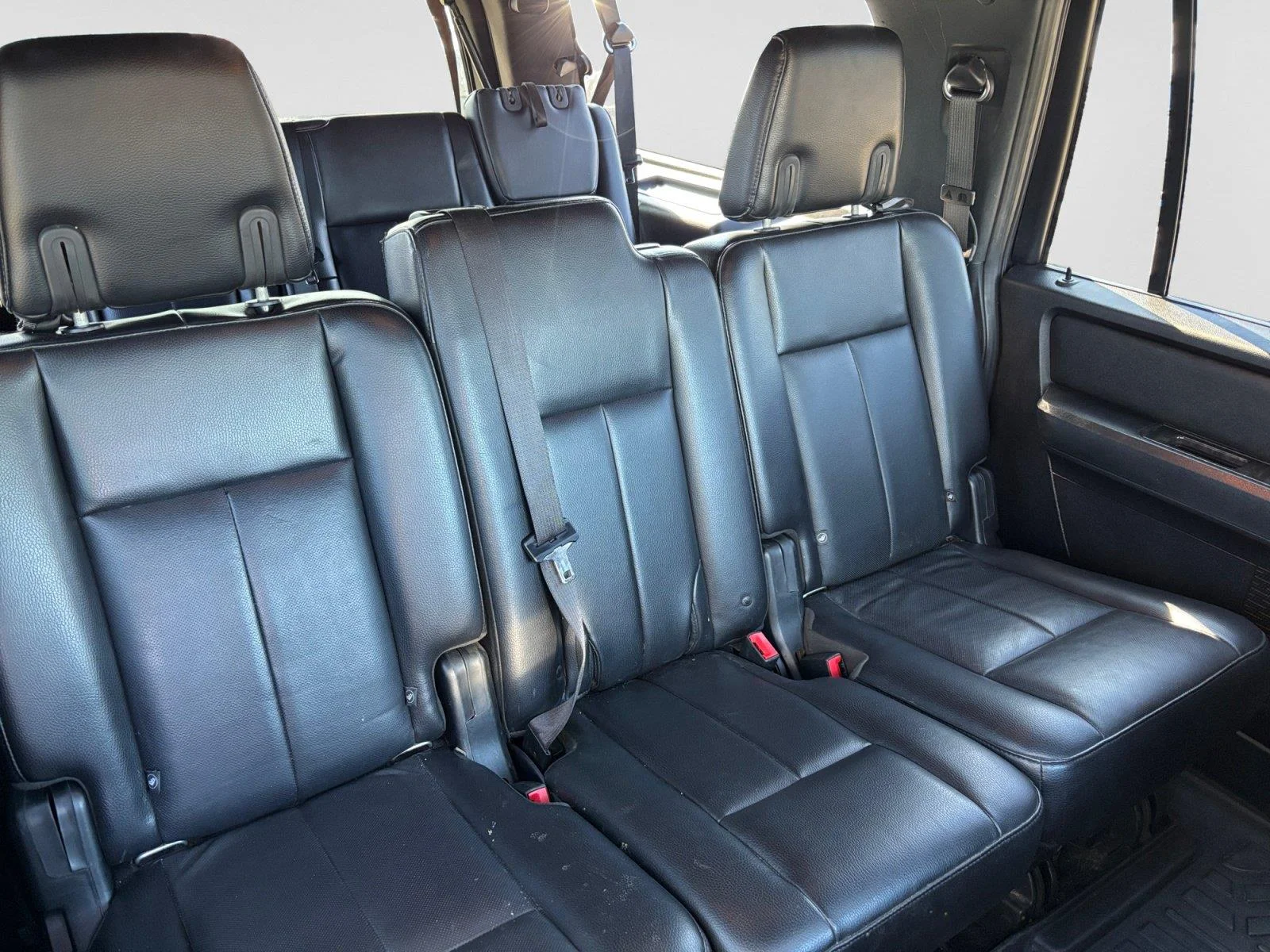 Used 2016 Magnetic Ford Limited image 18
