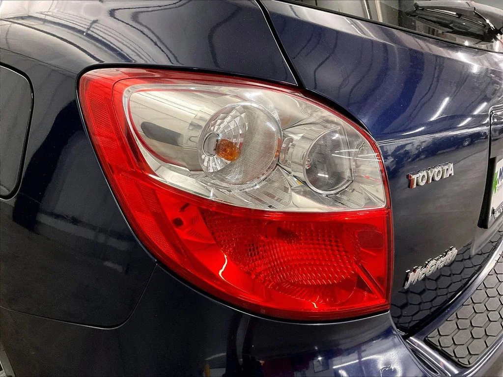 Used 2009 Black Toyota Base image 34