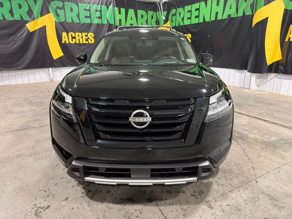Used 2024 Super Black Nissan Platinum image 12