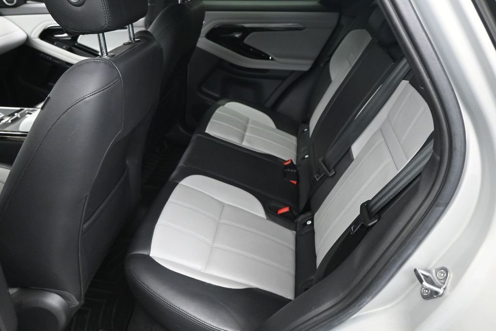 Used 2020  Land Rover First Edition image 6