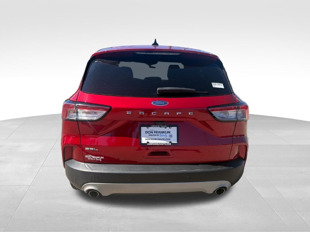 Used 2022 Red Ford SEL image 4
