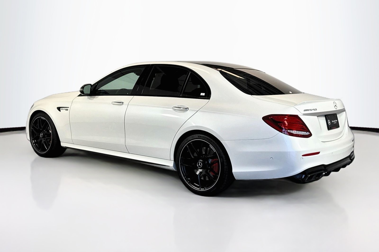 Used 2020 Designo Diamond White Metallic Mercedes-Benz AMG® E 63 S image 7