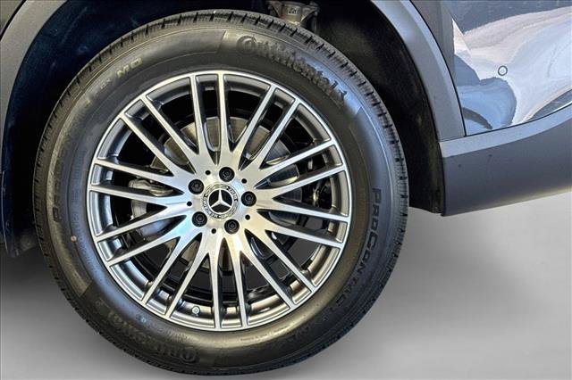 New 2027 Graphite Grey Metallic Mercedes-Benz GLC 300 image 59