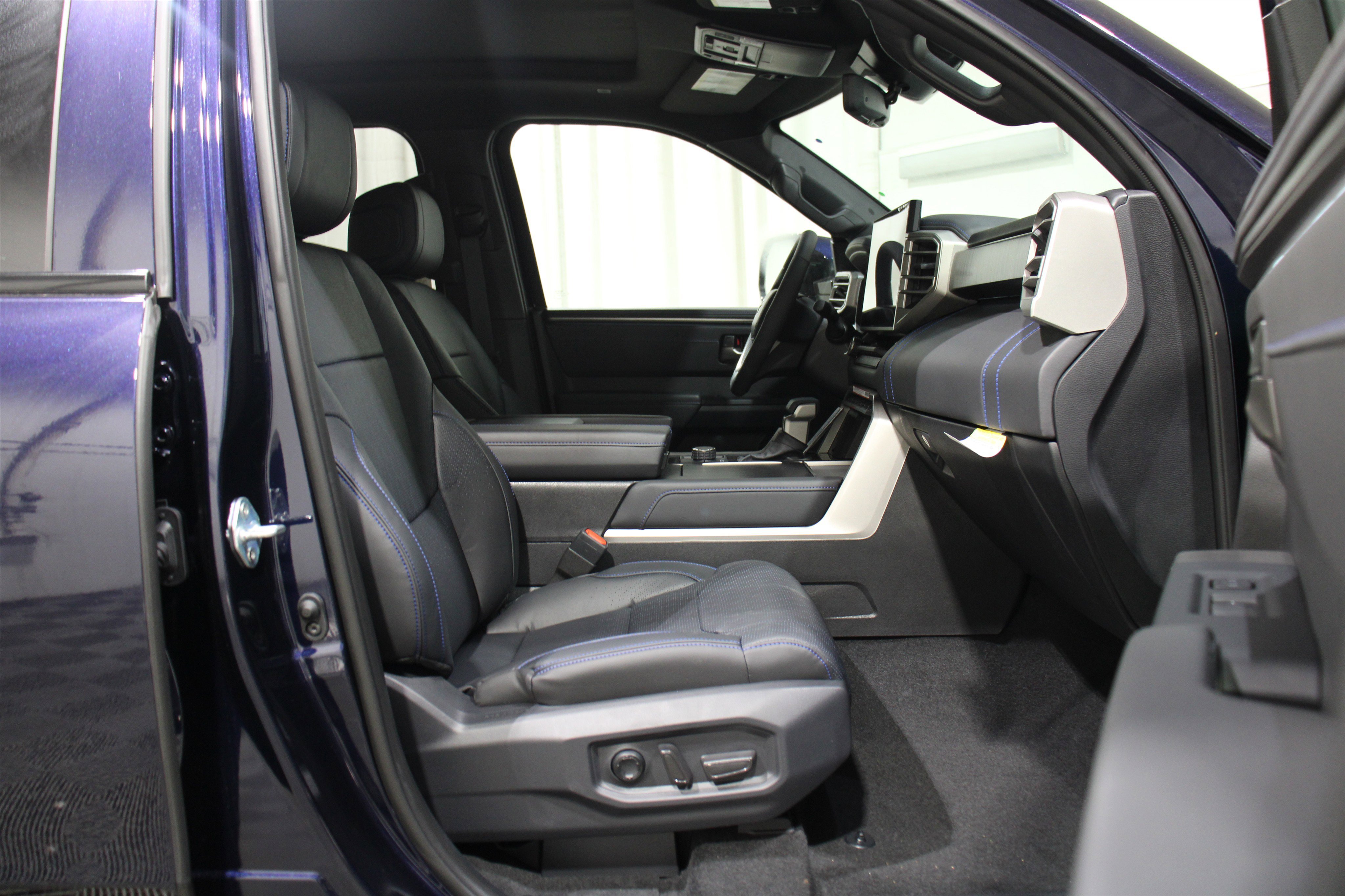 2026 Toyota Tundra Platinum - Photo 28