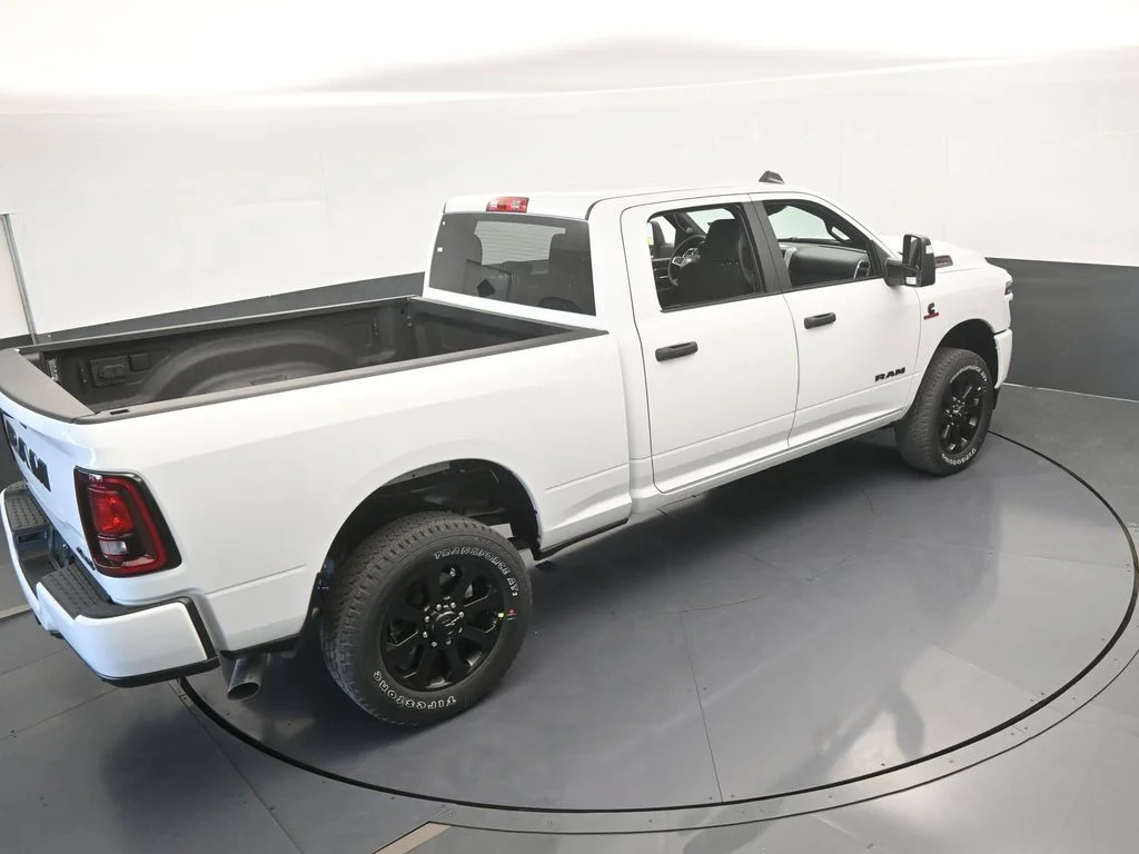New 2026 Bright White Clear-Coat Exterior Paint RAM Big Horn image 47