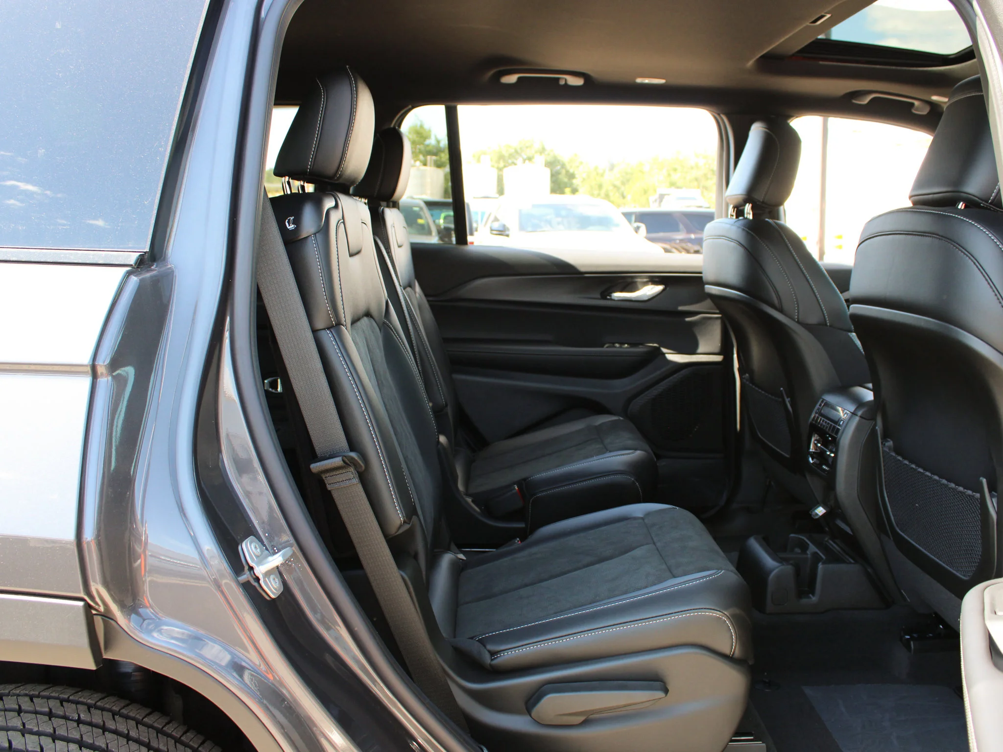 New 2025 Grey Jeep Altitude* 4x4, Sunroof, Heated Leather/Wheel image 12