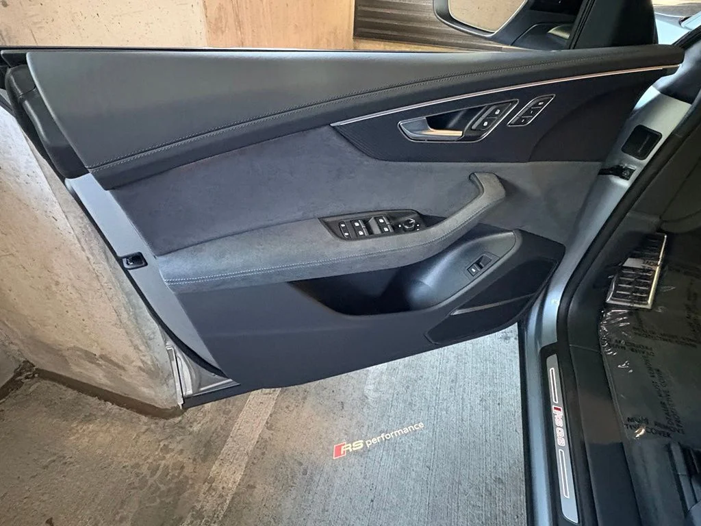 New 2027 Satellite Silver Metallic Audi 4.0T image 20