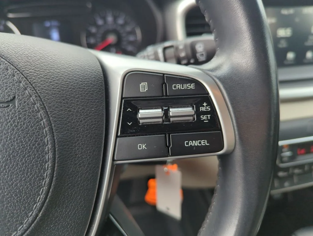 Used 2020 Black Kia LX image 23