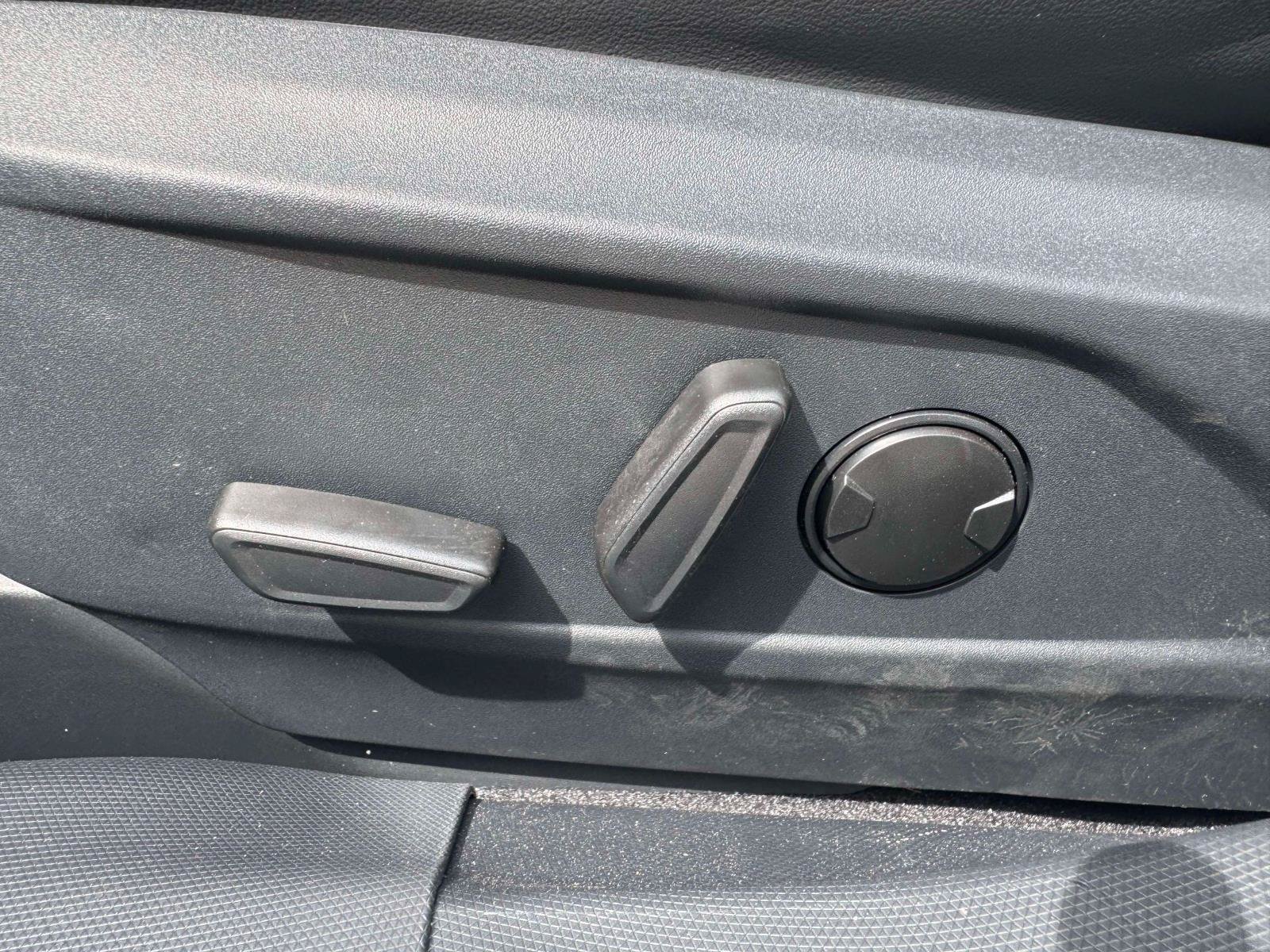 New 2026 Glacier Gray Metallic Tri-coat Ford Premium image 13