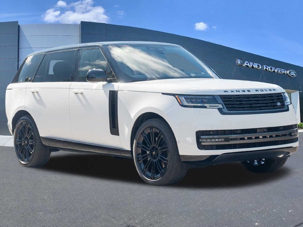 New 2027 Fuji White LAND ROVER  image 3