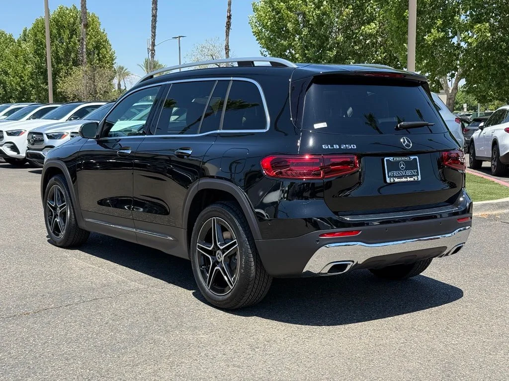 New 2026 Black Mercedes-Benz GLB 250 image 7
