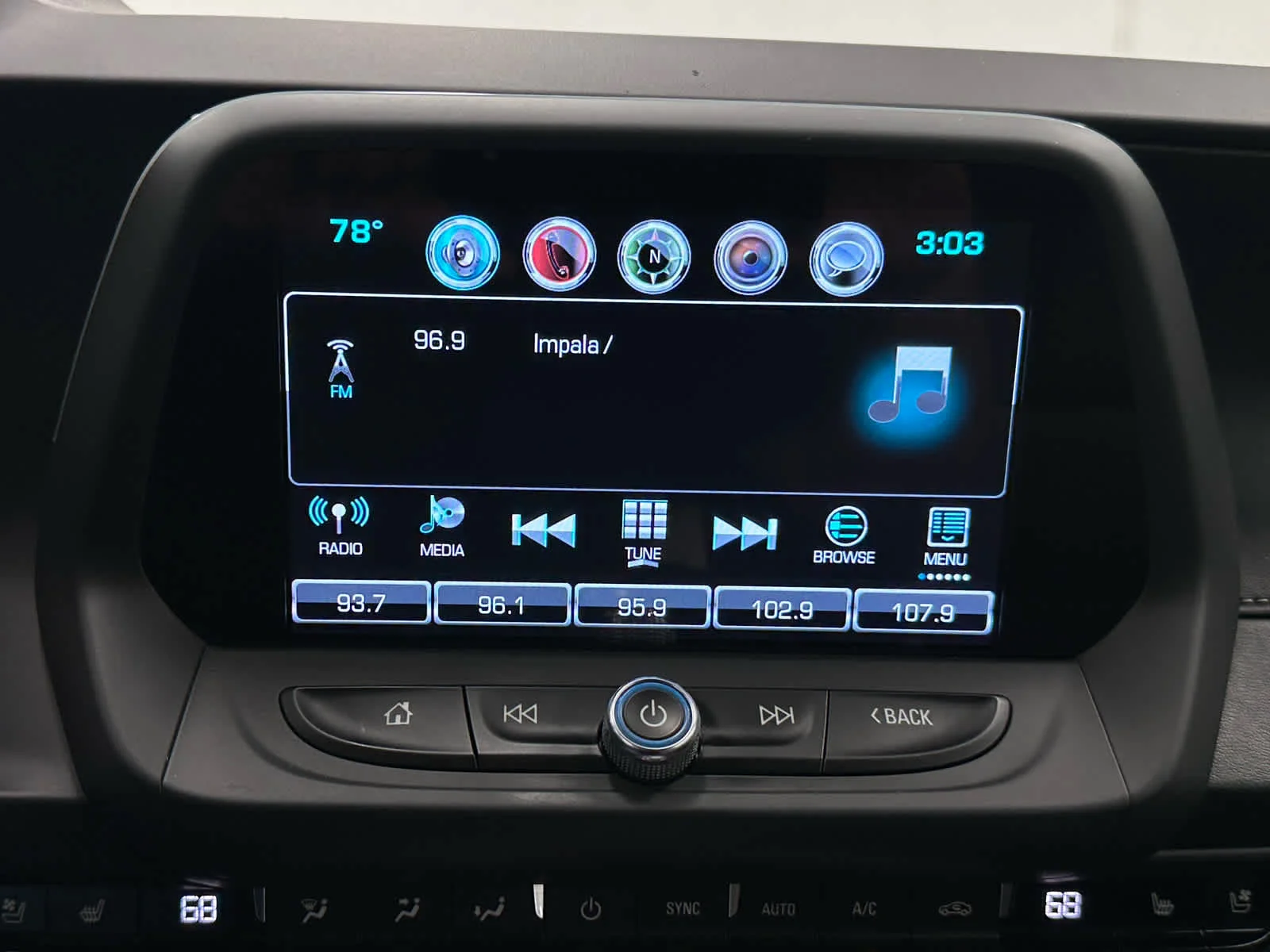 Used 2016 Blue Velvet Metallic Chevrolet 2SS image 29
