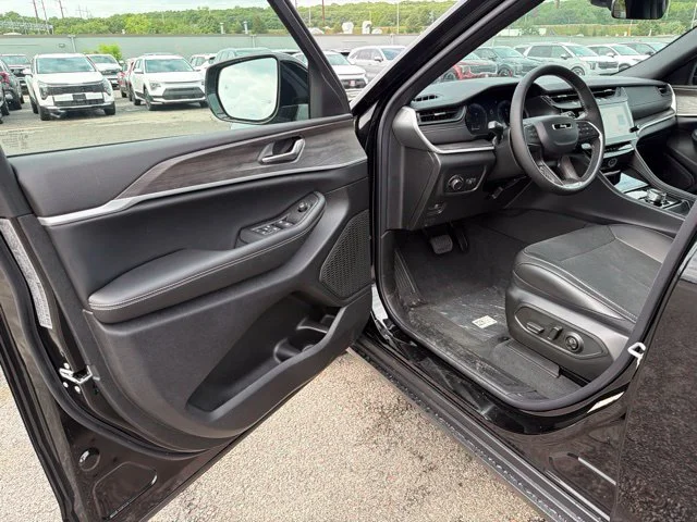 New 2026 Black Jeep Altitude image 12