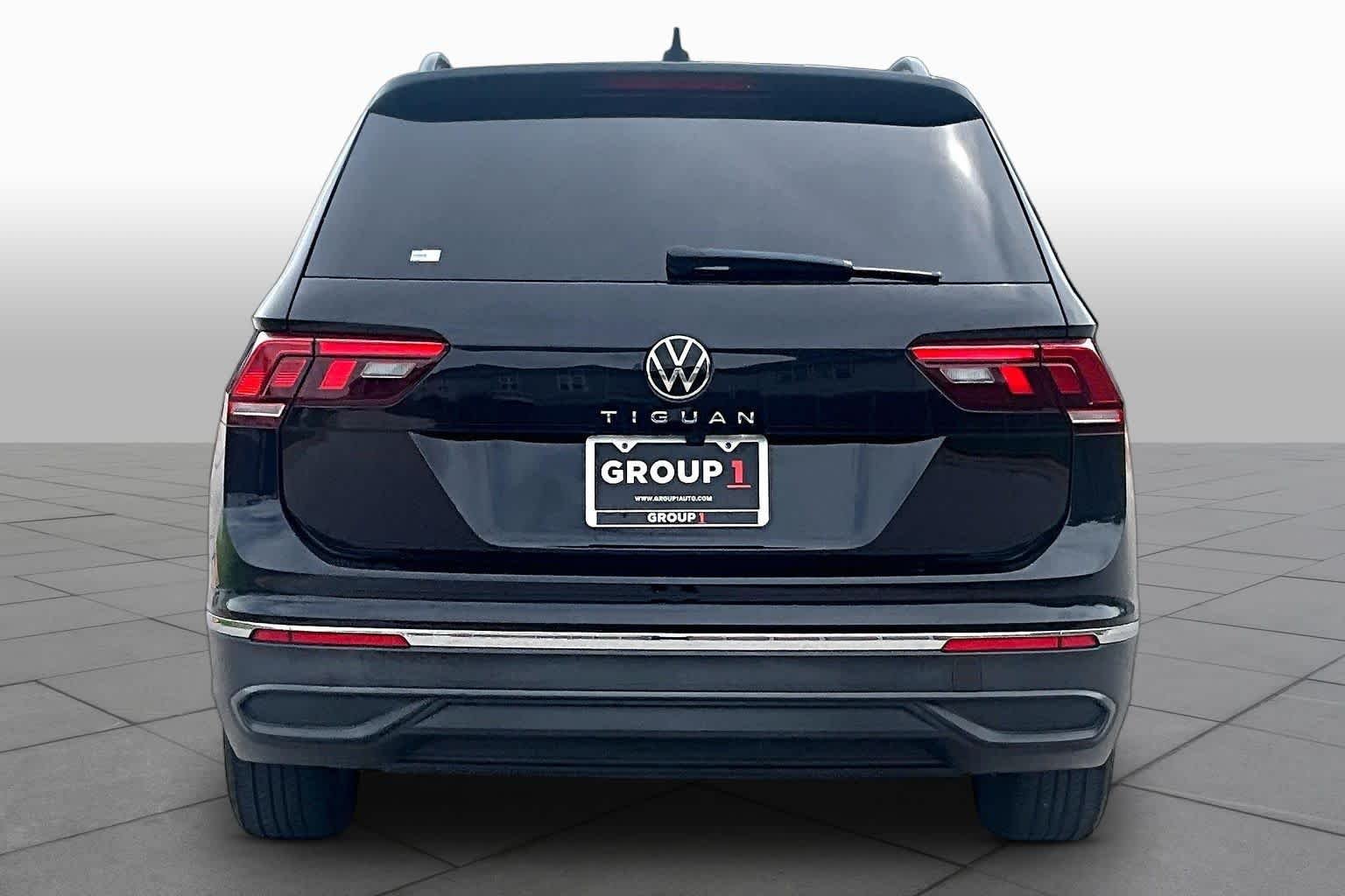 Used 2022 Deep Black Pearl Volkswagen S image 5