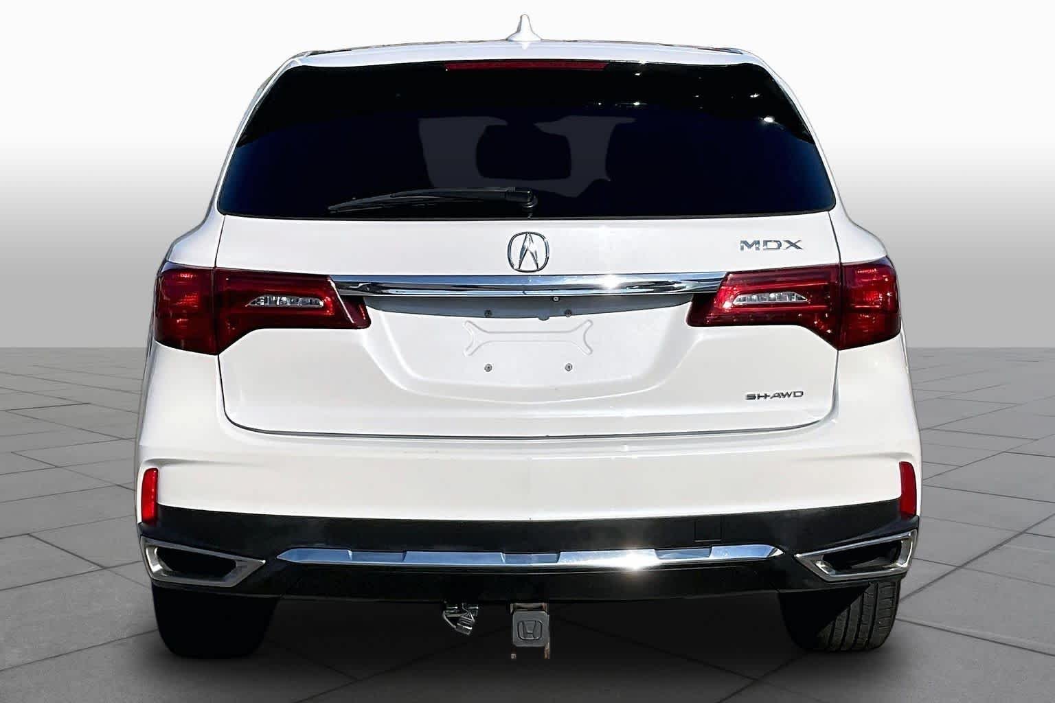 Used 2020 Platinum White Pearl Acura  image 4