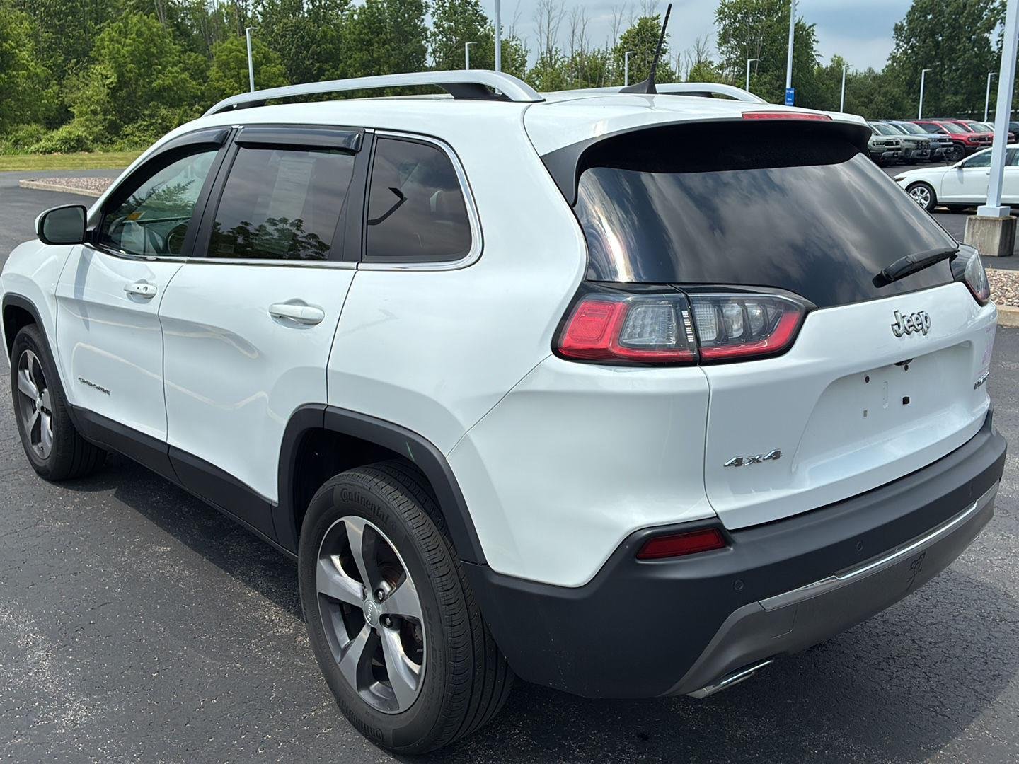 Used 2019 Bright White Clearcoat Jeep Limited image 19