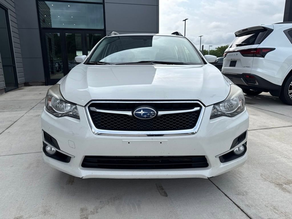 Used 2015 Crystal White Pearl Subaru 2.0i Sport Premium image 3