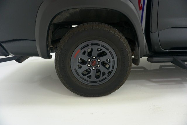 Used 2026 Super Black Nissan PRO-4X image 6