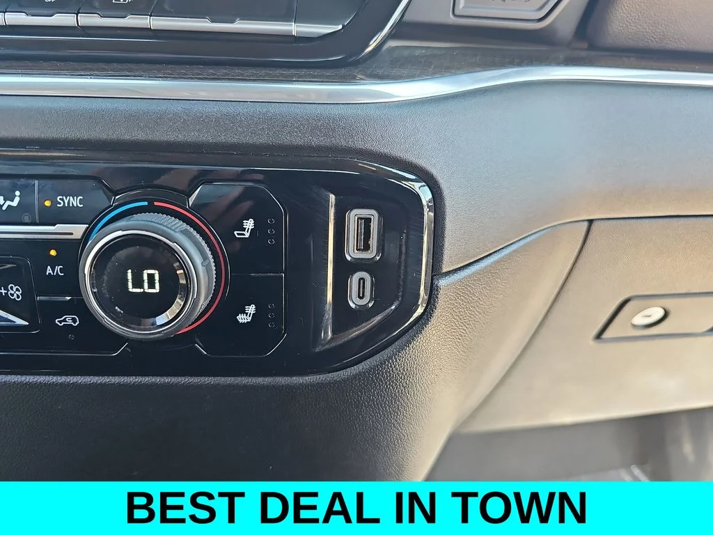 Used 2025 White Chevrolet LT image 19