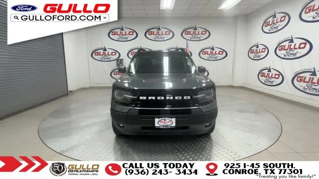 Used 2025 Gray Metallic Ford Outer Banks image 3