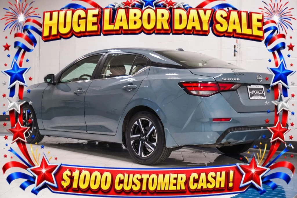 Used 2025 Gray Nissan SV image 27