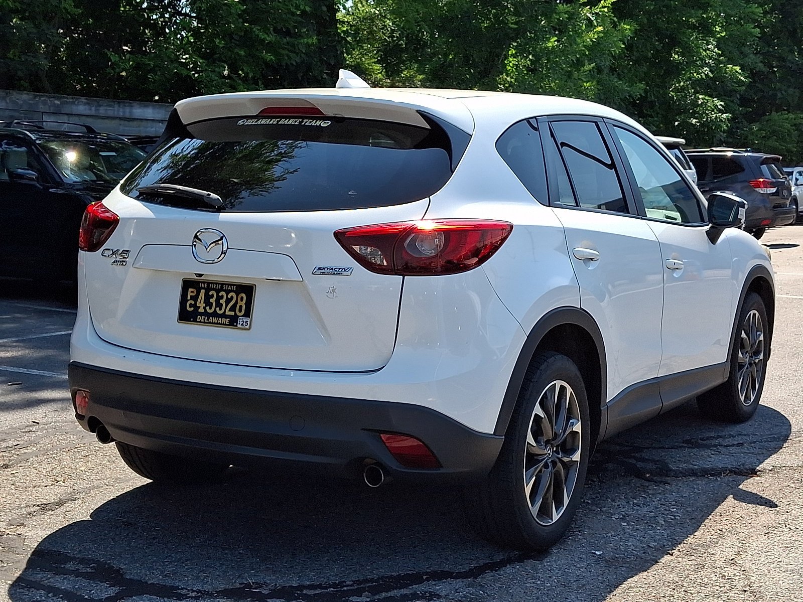 Used 2016 Crystal White Pearl Mica Mazda Grand Touring image 4