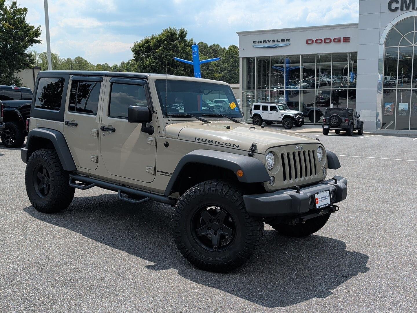 Used 2017 Gobi Clearcoat Jeep Rubicon image 2