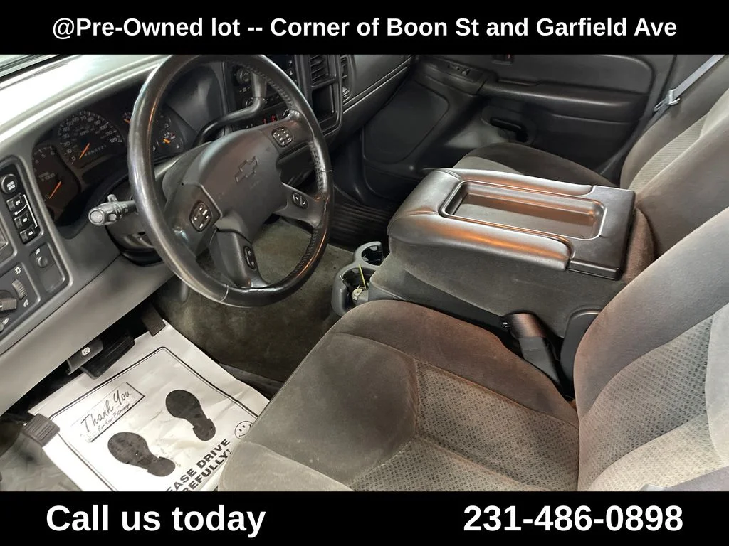 Used 2006 White Chevrolet LT image 14