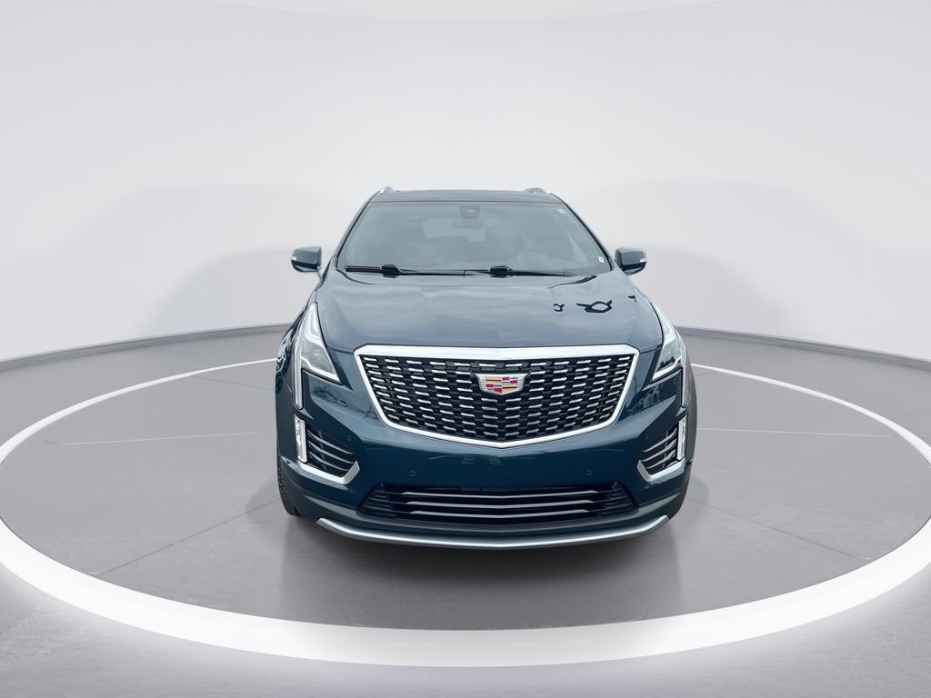 Used 2025 Green Cadillac Premium Luxury image 3