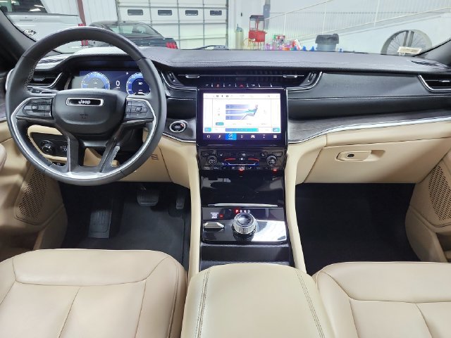Used 2024 White Jeep Limited image 25