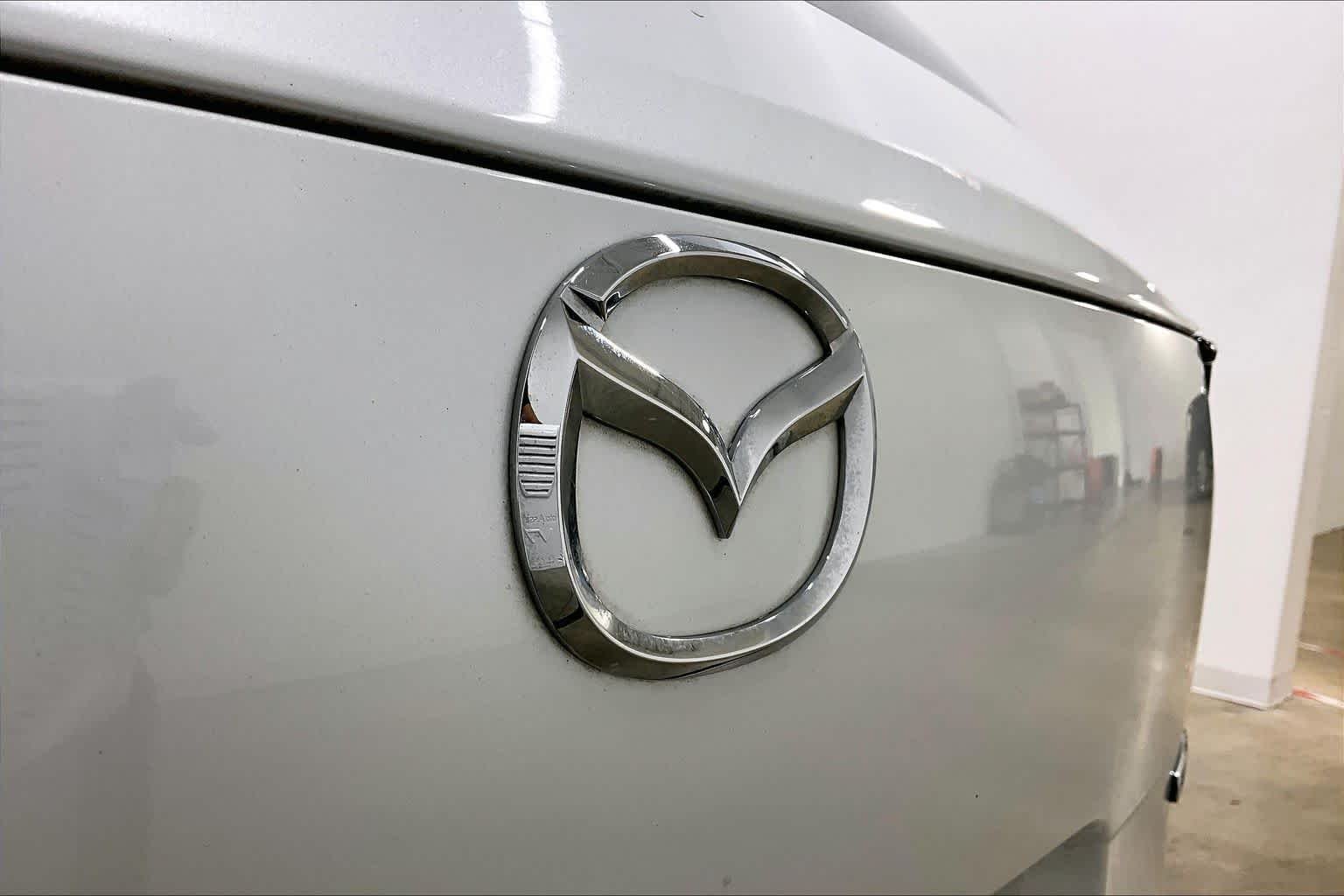 Used 2023 Wind Chill Pearl Mazda 2.5 S Premium Plus Package image 30