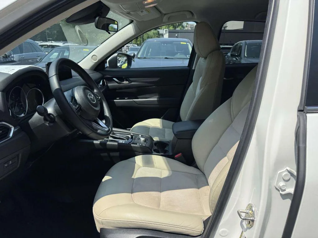 Used 2023 Rhodium White Metallic Mazda 2.5 S Select image 12