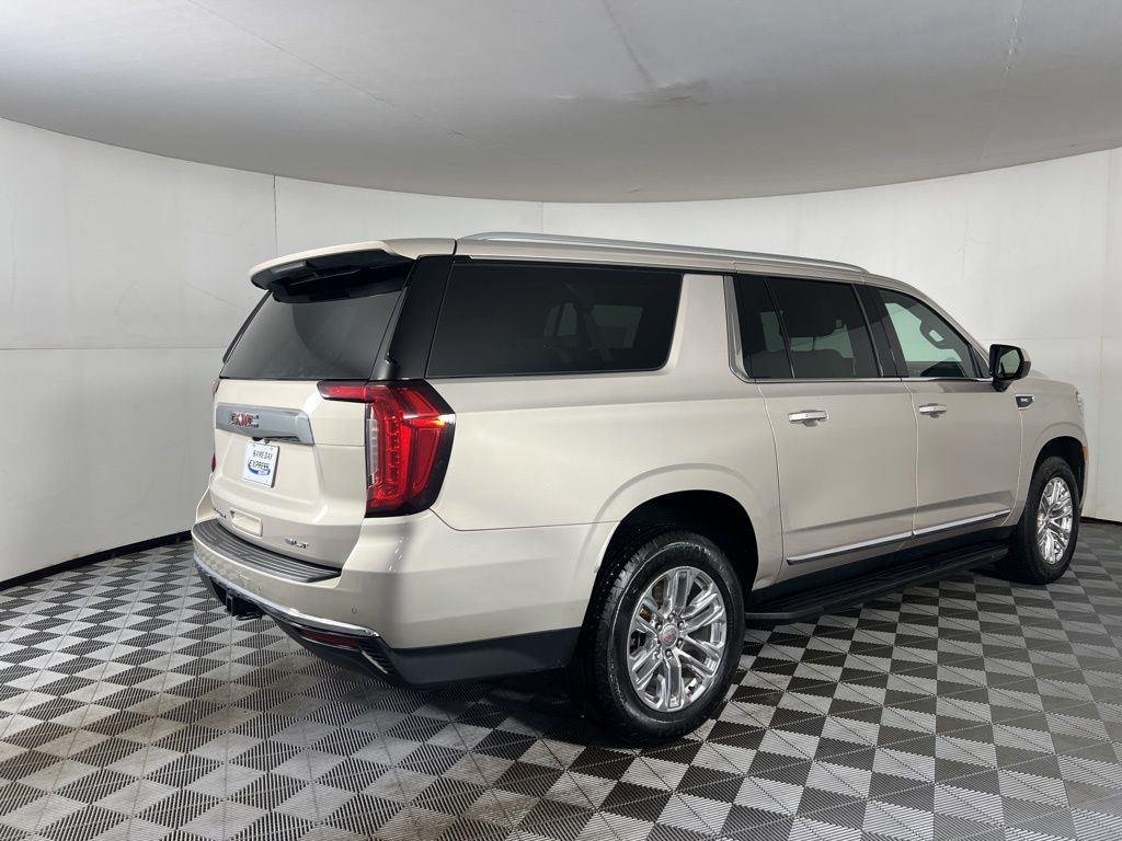 Used 2023 Pearl Beige Metallic GMC SLT image 12
