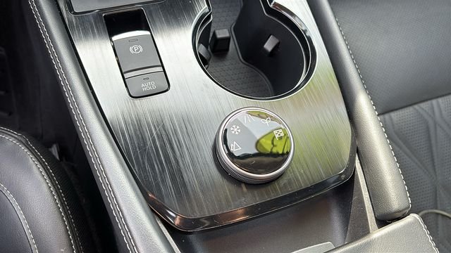 Certified Used 2023 Silver Nissan Platinum image 20