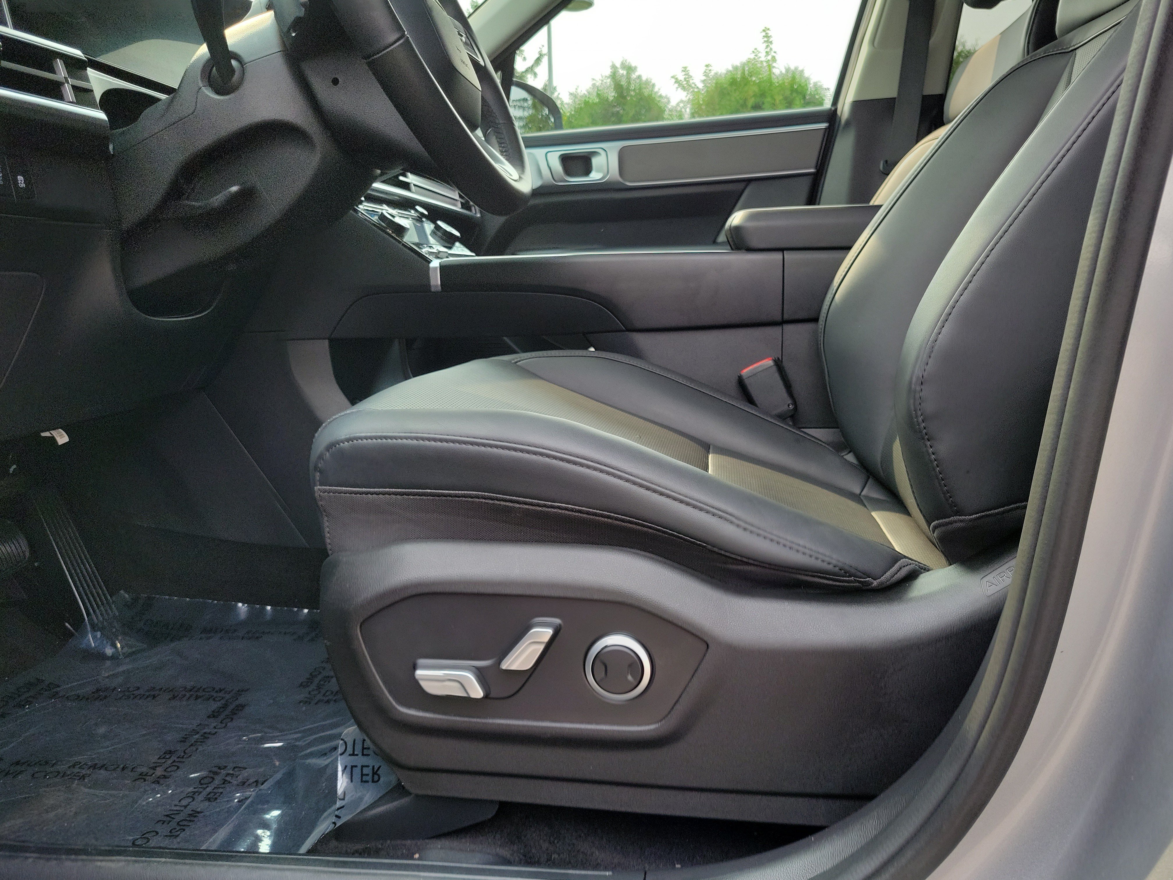 Certified Used 2026 Shimmering Silver Hyundai SEL image 16
