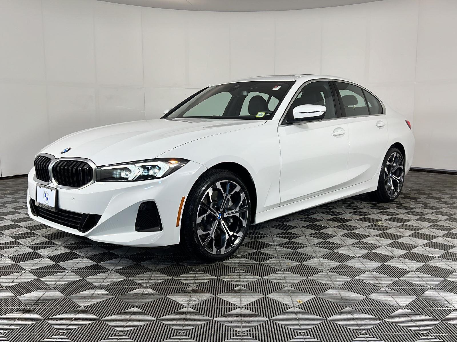 New 2026 Alpine White BMW 330i xDrive image 6