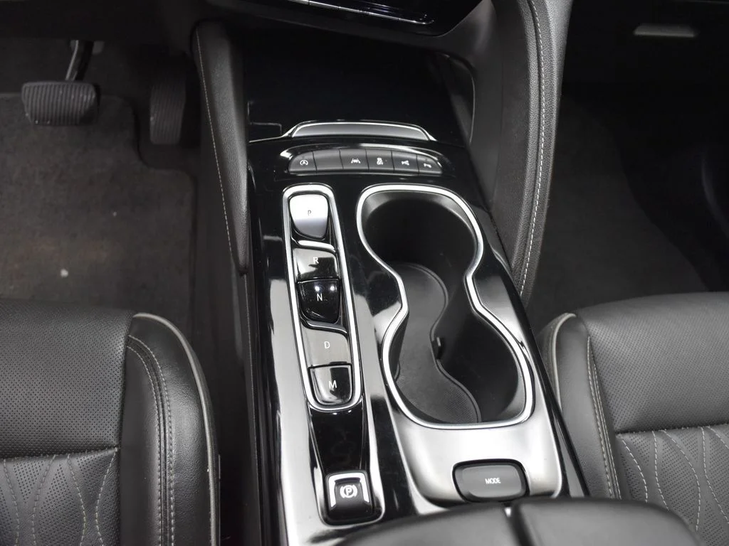 Used 2022 Blue Buick Avenir image 15