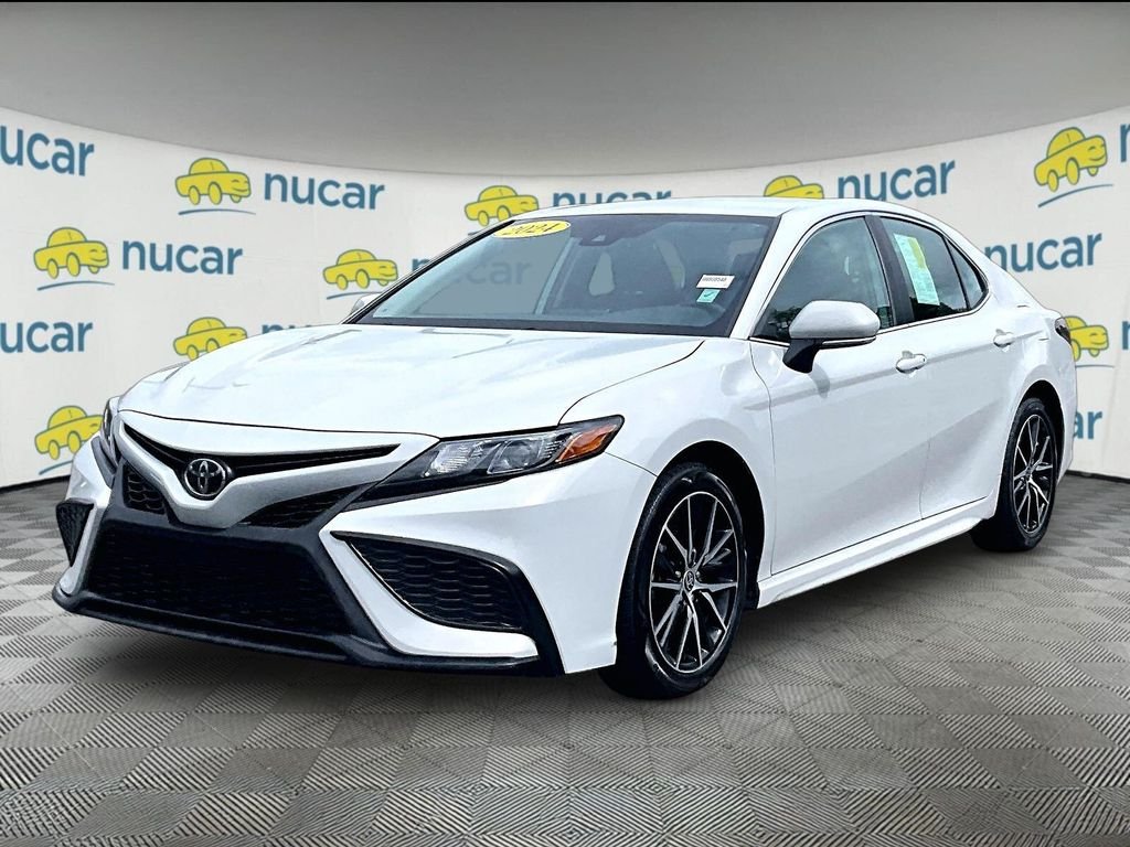 Used 2024 White Toyota SE image 3