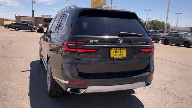 Used 2026 Black BMW xDrive40i image 8