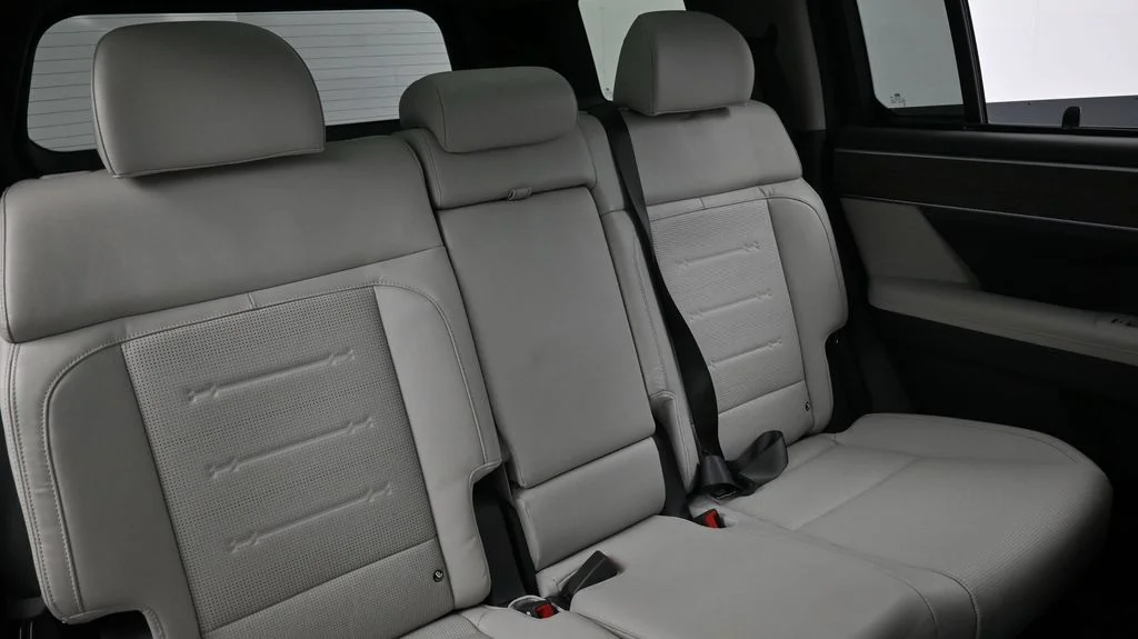 Used 2024 Gray Hyundai Limited image 12