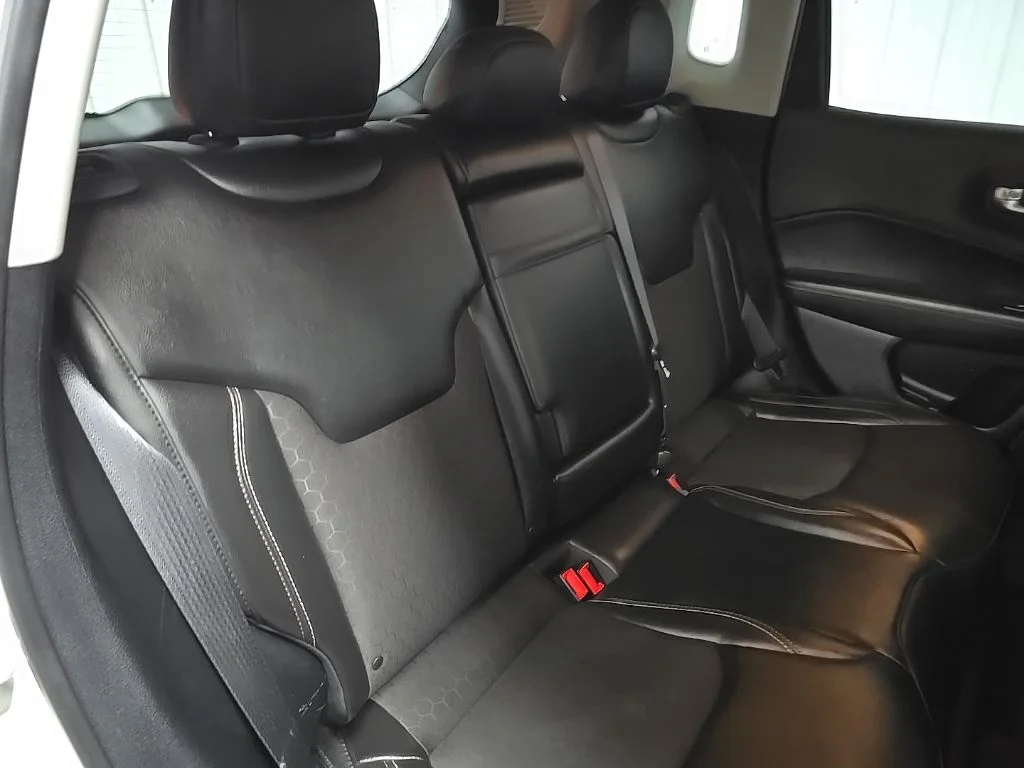 Used 2018 White Jeep Latitude image 16