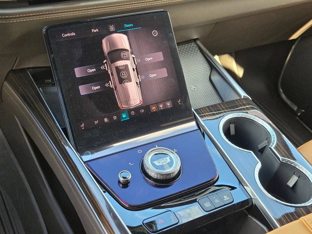 2026 Cadillac Escalade Luxury - Photo 35