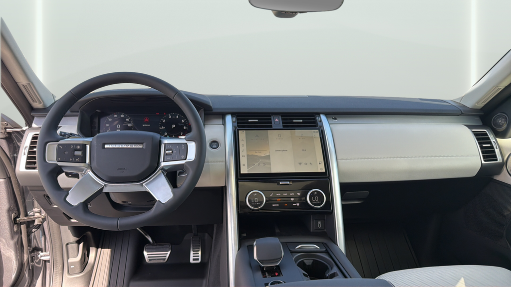 New 2026 Eiger Grey Land Rover Dynamic SE image 19