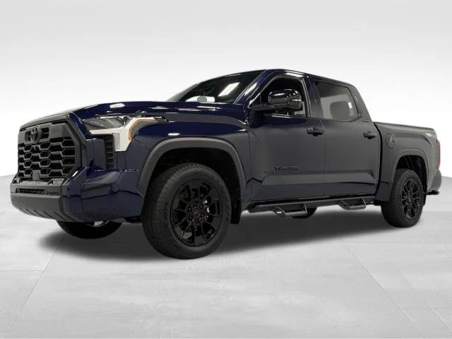 Used 2025  Toyota Limited image 4