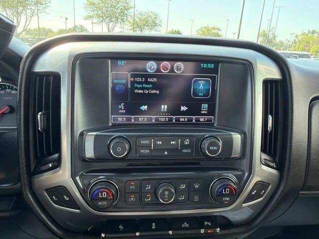 Used 2016 Silver Ice Metallic Chevrolet LT image 27