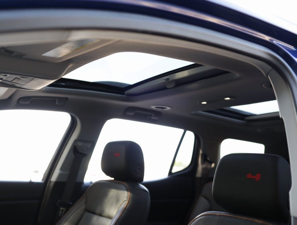 2023 GMC Acadia AT4 - Photo 27
