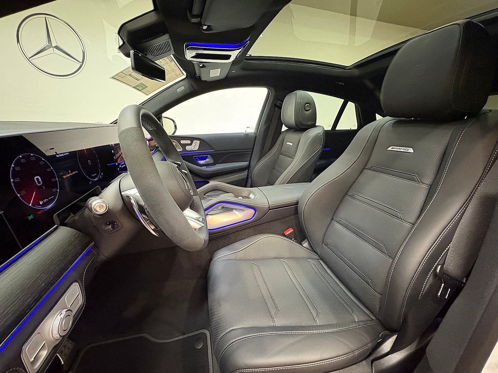 New 2027 MANUFAKTUR Moonlight White Metallic Mercedes-Benz AMG® GLE 53e image 42