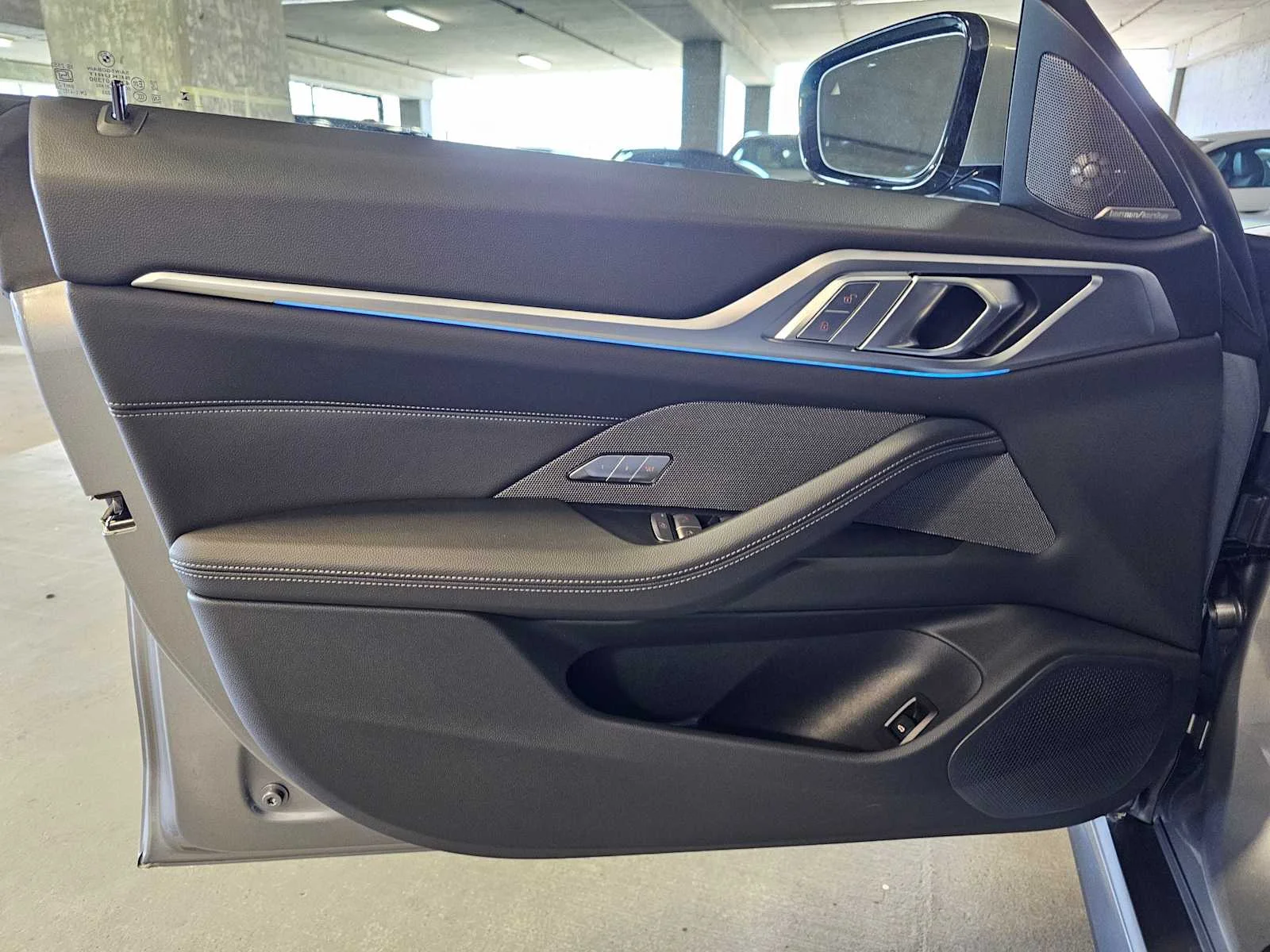 New 2026 Skyscraper Grey Metallic BMW xDrive40 image 23